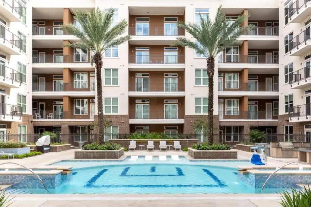Sodo City Gem: Rooftop Skyline Pool Parking Wi-Fi Houston Dış mekan fotoğraf
